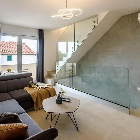 Villa Tango