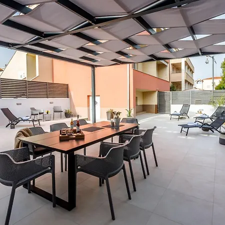 Tango Villa