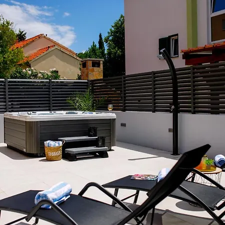 Villa Tango
